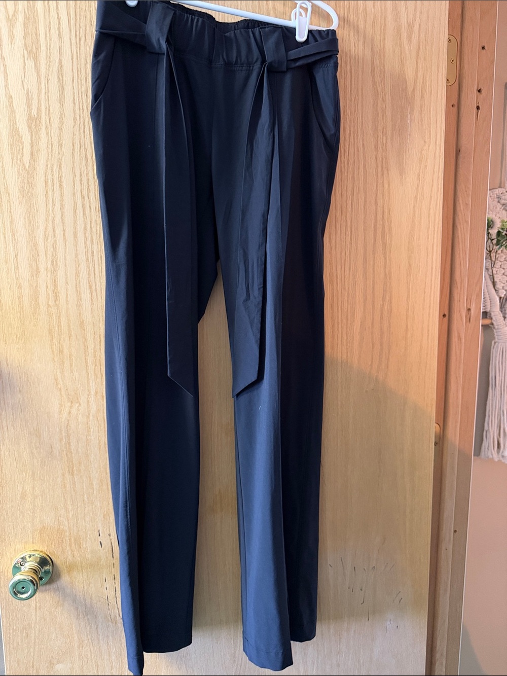 Athleta Women’s Black dark navy Straight-Leg Tie-Waist Pants